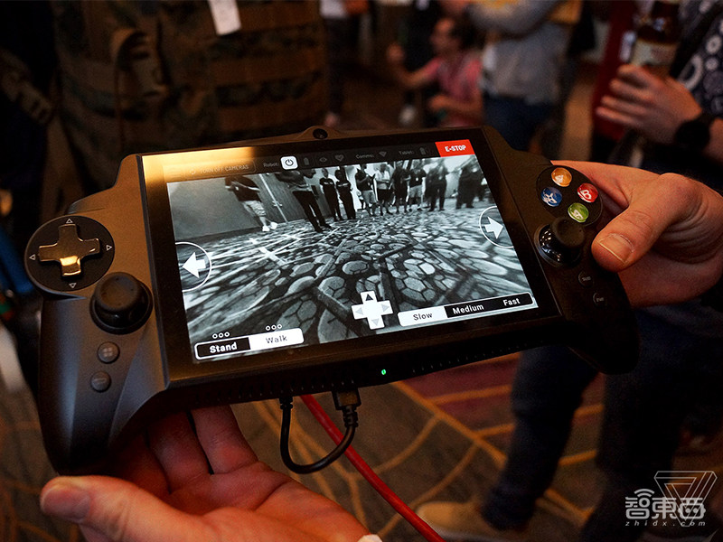 波士顿动力抢戏亚马逊大会，首款商用机器人Spot年底前上市