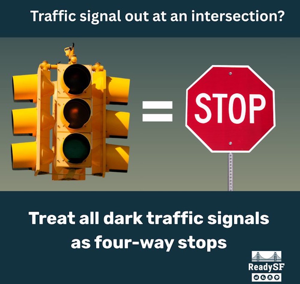 Waymo无人车闯祸了！路口集体趴窝导致堵车，有乘客被困车内数十分钟