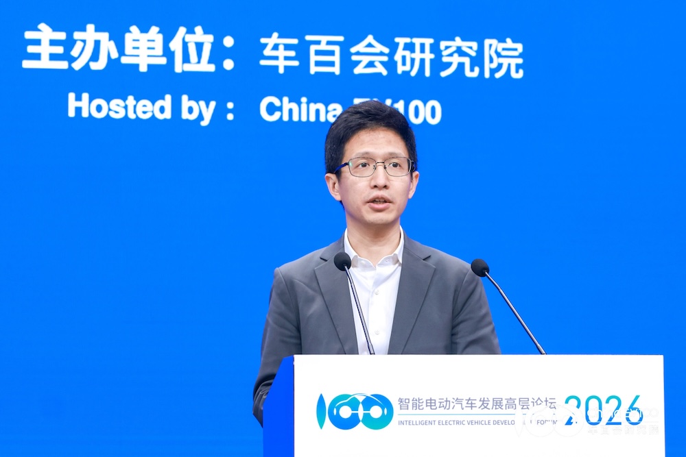 27位大佬扯下车圈遮羞布！智驾靠吹、增量不增利，电池芯片成本占比过半