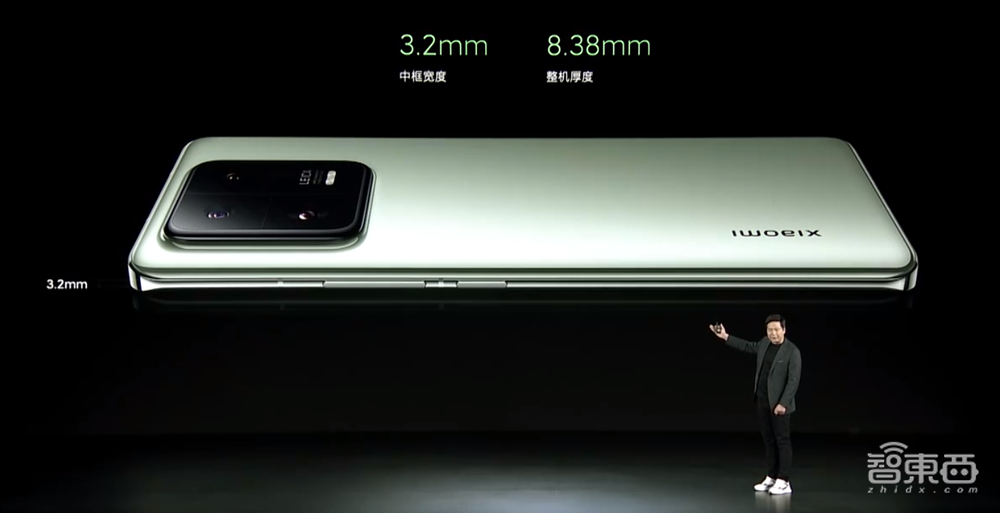 雷军登台亮出小米13系列,秀首款迷你主机,MIUI 14上能“养猫”