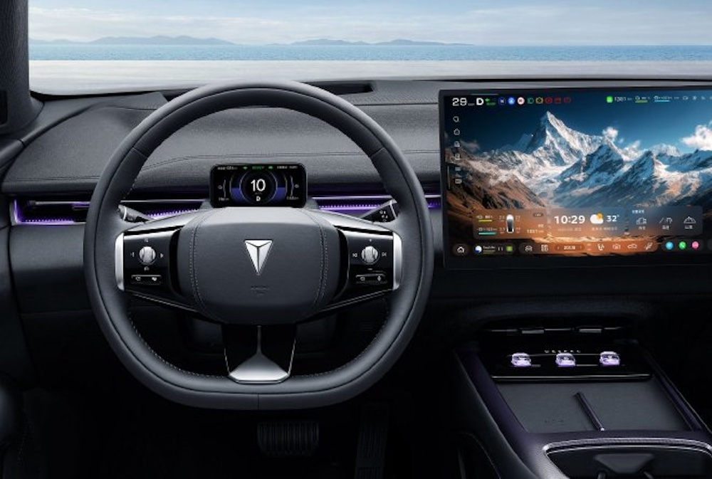 13.59万起!全新长安深蓝L07上市,标配华为智驾