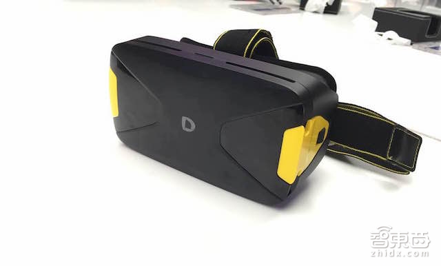谷歌Daydream公布前 深圳超多维推出3D/VR定制化手机