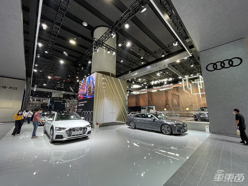 今年最后一场汽车盛会!奔驰最豪SUV开卖,大牌纯电车扎堆亮相