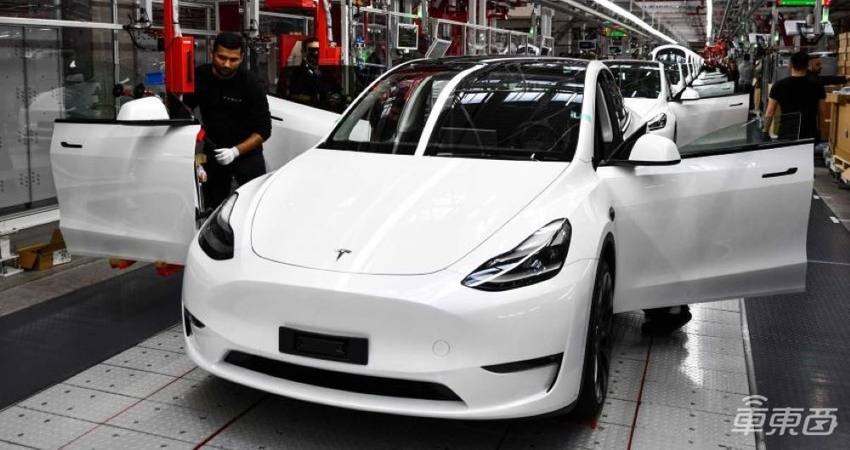 特斯拉年产能达235万辆,上海工厂贡献将近一半产能