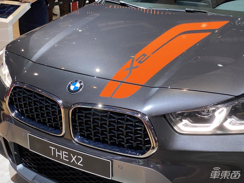 BMW X2曜夜版/锋芒版组队上市！颜值再升级，会是年轻人的心头好吗？