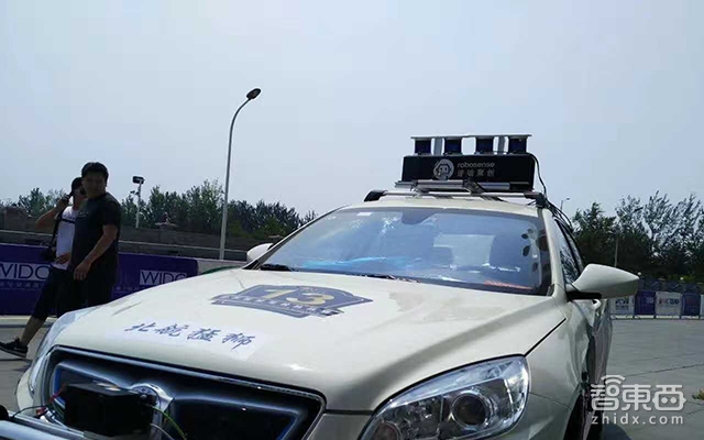 这对兄弟为自动驾驶“演配角戏” 三年演出10亿估值