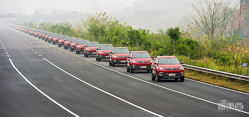 长安汽车花式秀技！55台自动驾驶车挑战世界纪录，汽车被淹还会自己开窗