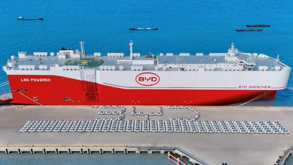 比亚迪终结特斯拉时代！全球纯电销冠易主，车市迎来“中国时刻”