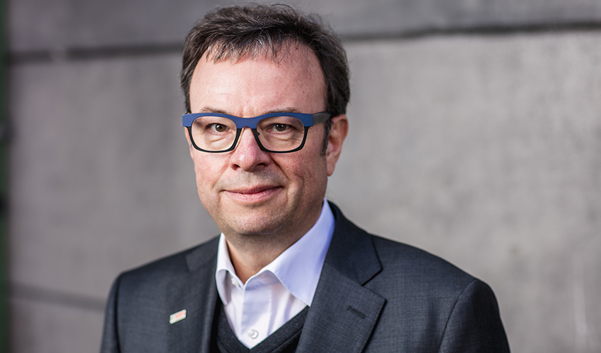 对话博世智能网联事业部全球总裁 揭秘“最简单”的自动驾驶技术