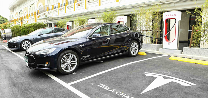 1个月内7台电动车起火 特斯拉蔚来反复中招 电动车怎么了？