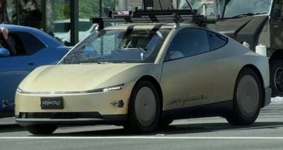 多辆特斯拉Cybercab现身工厂，量产稳步推进，道路测试已同步开始