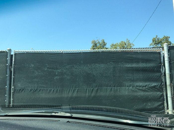 探访Waymo无人驾驶测试场和模拟中心 看看它是如何测试汽车的