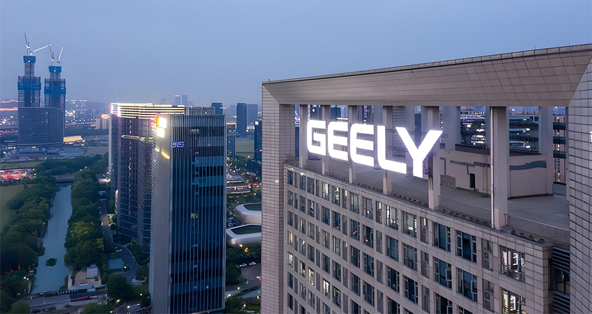 吉利上演“智能”逆袭！全域AI是关键，加速体系化竞争