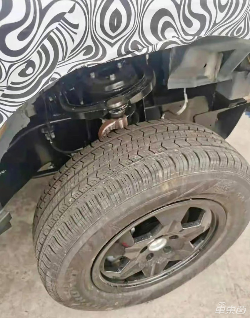 80万起!比亚迪最贵新车,卖得过奔驰大G路虎卫士吗?