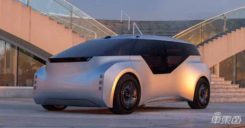 悠跑科技发布两大产品：一个底盘三个舱体，未来车企造车更简单了