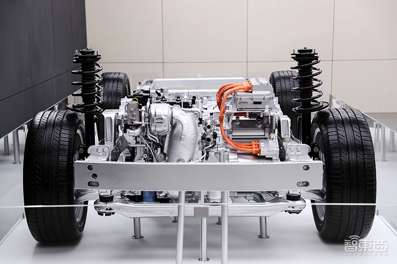 车和家发布混动SUV！对标宝马X5 续航超700公里 售价40万内