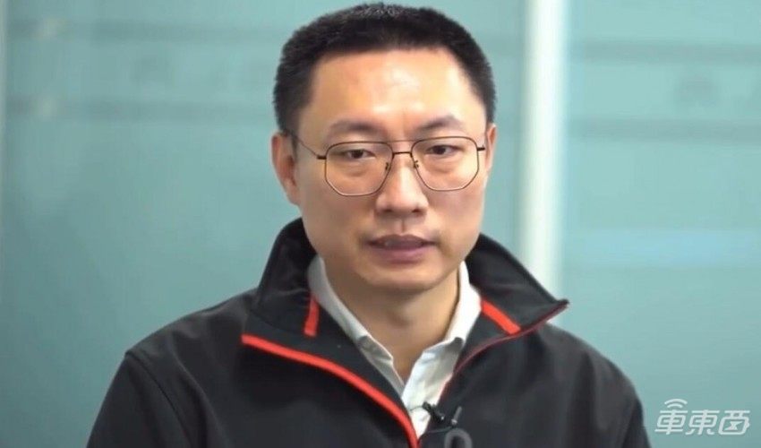 马斯克看上的中国男人,去美国卖车了