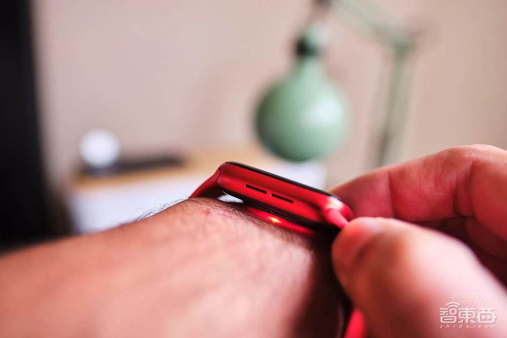 Apple Watch想要实现无创血糖监测？苹果还要解决这4大难题