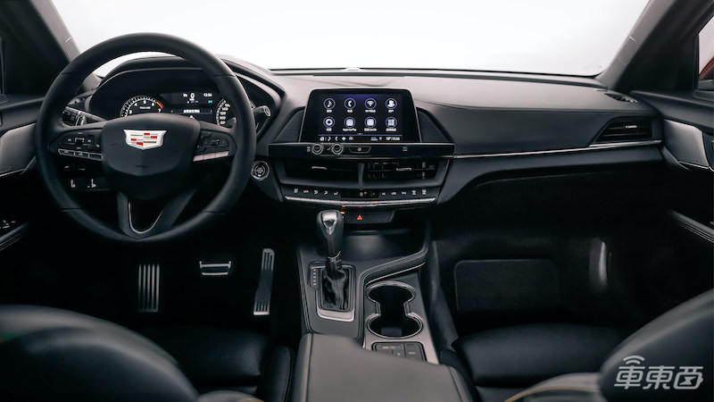 凯迪拉克CT4上市 20多万买豪华品牌后驱轿车