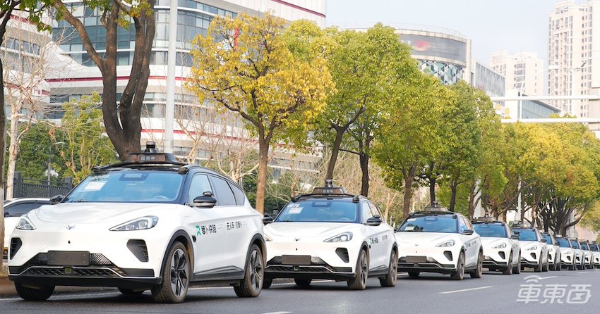 百度RoboTaxi完成跨江运营!将为客户提供更多路线自由