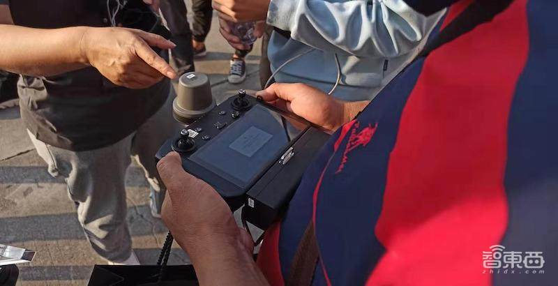 大疆推新款植保无人机,最快15分钟充满电!全球服务面积已超5亿亩