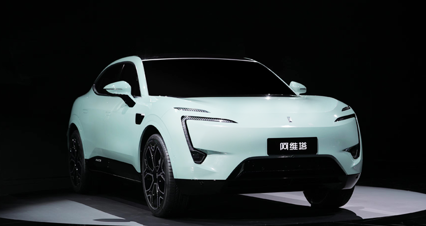 华为宁德时代联手造车：首款车型续航700公里，明年三季度交付