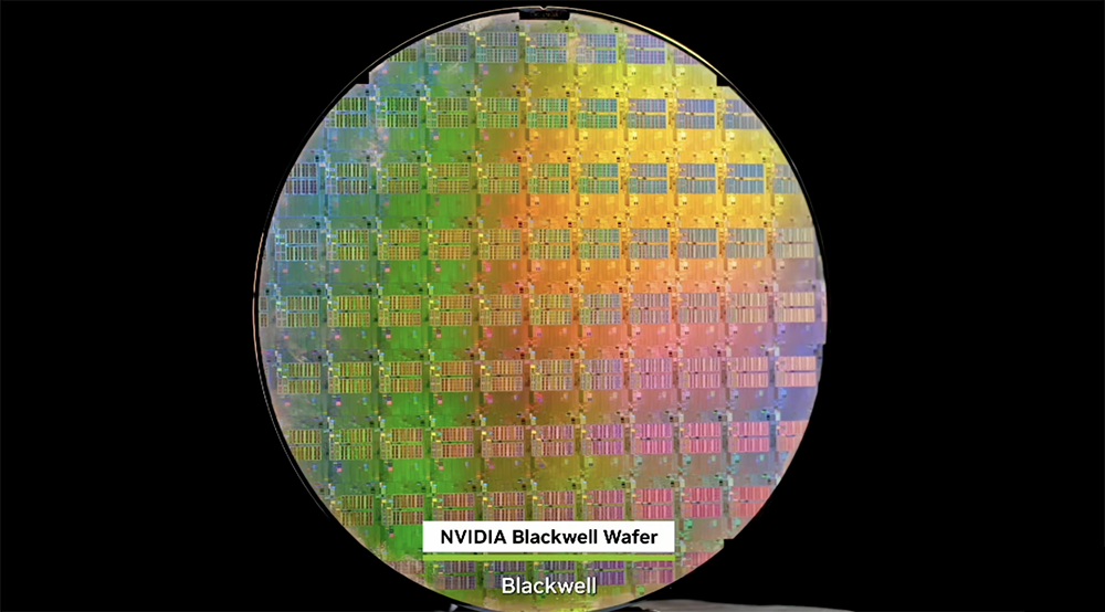 AI基建变天!英伟达牵手定制AI芯片和CPU,高通联发科都支持