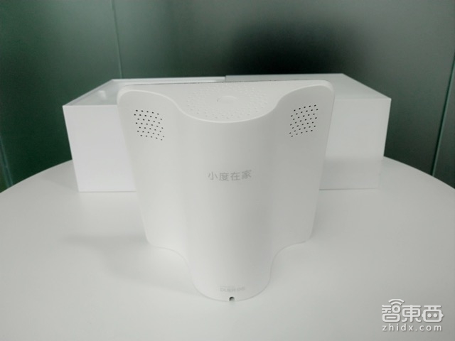李彦宏出手!独家实测百度带屏智能音箱到底咋样