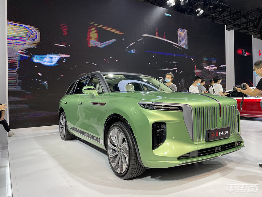 今年最后一场汽车盛会!奔驰最豪SUV开卖,大牌纯电车扎堆亮相