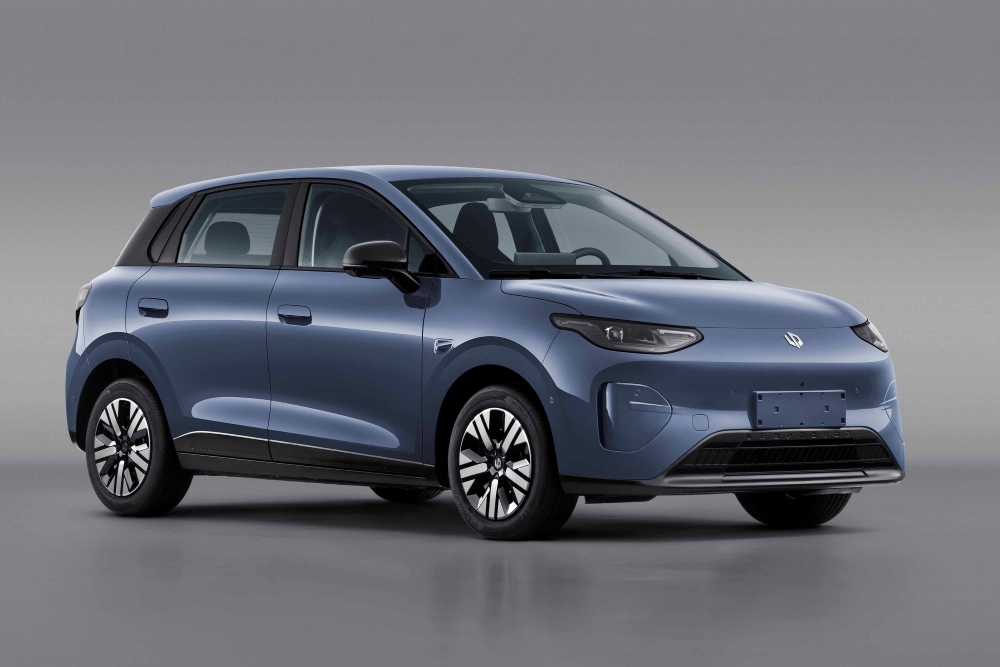 问界M9尺寸更大了！零跑亮相一款全新车型，3月工信部车展来了