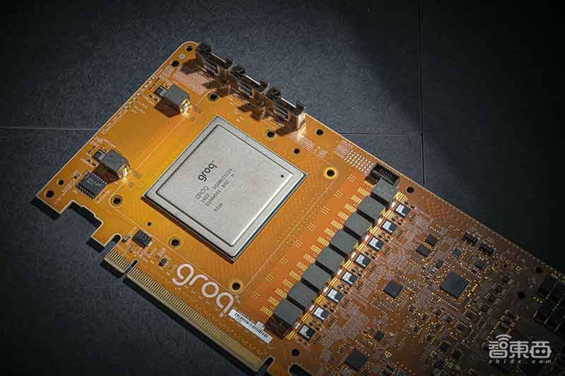 TOPS算力超华为昇腾910近2倍!美国AI芯片创企Groq官宣TSP架构