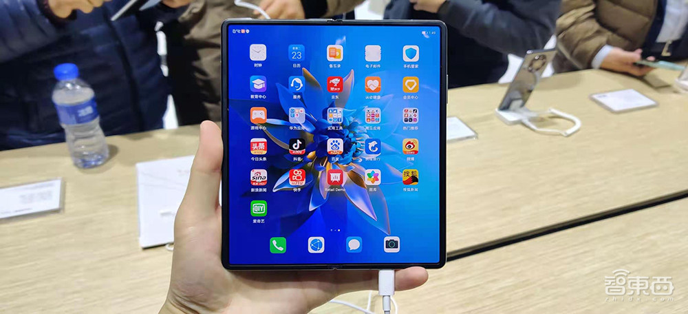 MWC上海展最吸睛干货：鸿蒙OS玩转家电，隔空充电再秀，5G关键10年来了！