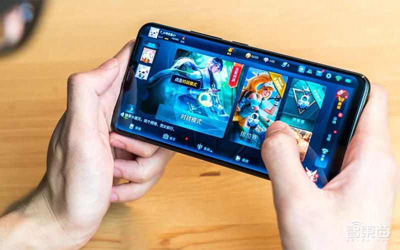 腾讯解密网络黑产:虚假流量、恶意SDK成重灾区,外挂开50个微信不掉线