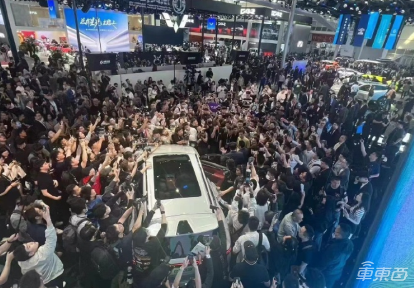 车模失业老板当网红,北京车展成小米车展!除了热梗还有这五大行业真相