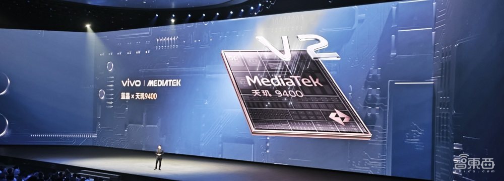 vivo X200系列登场:小屏mini版硬刚苹果,AI“登岛”,一键拖拽啥都能干