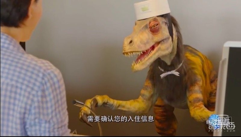 住机器人酒店是交智商税吗？机器人的烂摊子还要人来收