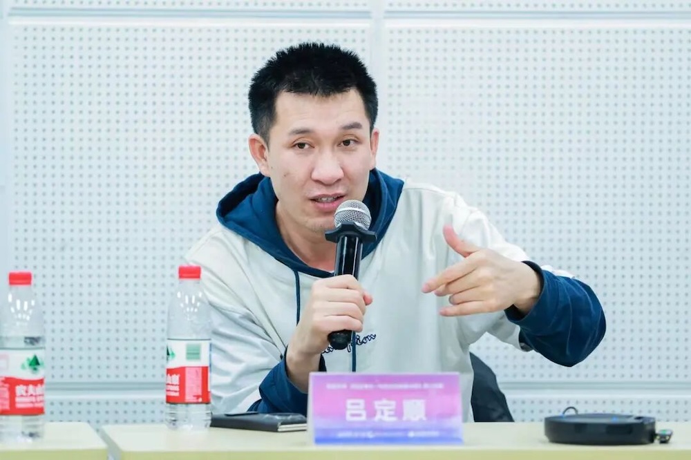 曾拿下华为最高个人荣誉！清华博士下场做AI4S，融资数亿