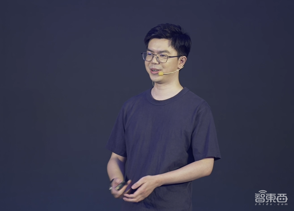 稚晖君版“钢铁侠”来了!6个月造出实机,AI大模型加持,能当保姆能拧螺丝