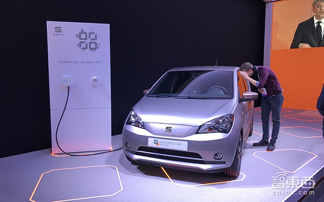 MWC2017首日:诺基亚黑莓MOTO含泪回归!5G成最火话题