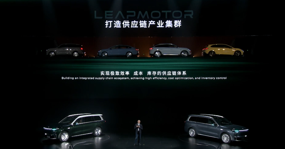 零跑首款MPV首发亮相！朱江明：下一个十年冲击400万年销