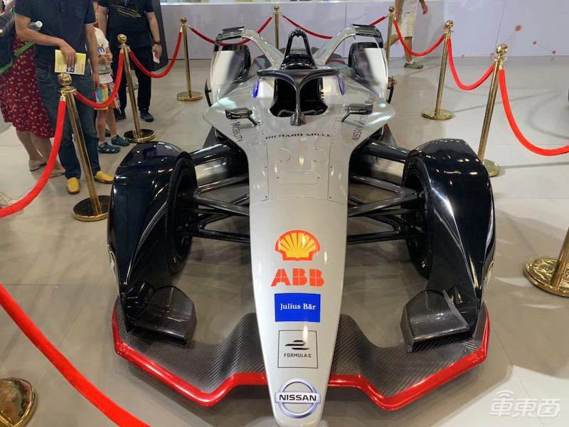 智博会汽车科技哪家强？10大车企新能源乱斗，BAT抢着上车