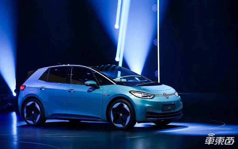 大众王牌电动车ID.3正式投产 德国总理到场站台