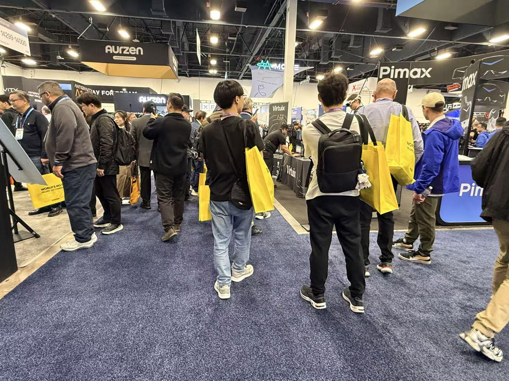 暴走2万步逛遍CES2026：9大方向最火，中企霸场，机器人全明星大乱斗