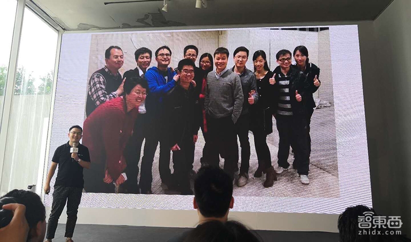 揭秘小鹏G3颜值升级：一款车漆就挑了一千个色号