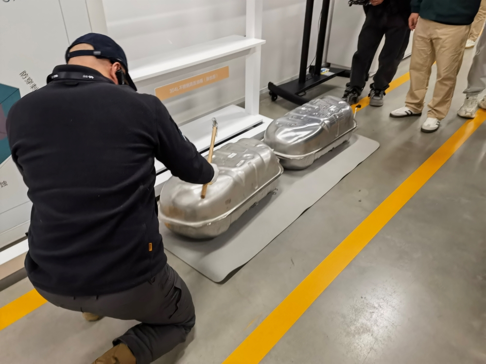 自研不锈钢高压油箱,多个黑科技降低噪音,理想在看不见的角落狠下功夫