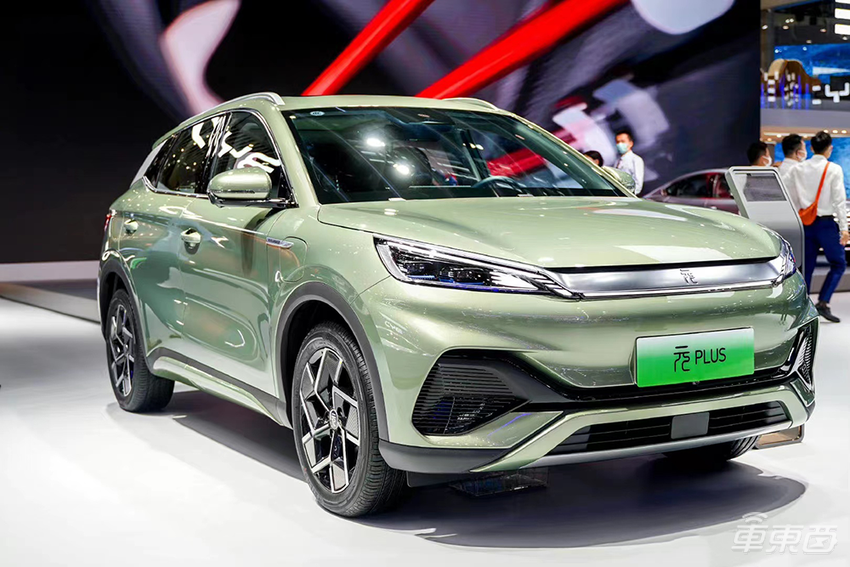 2022年车市真相:理想蔚来教BBA做豪华车,外国车企时间不多了