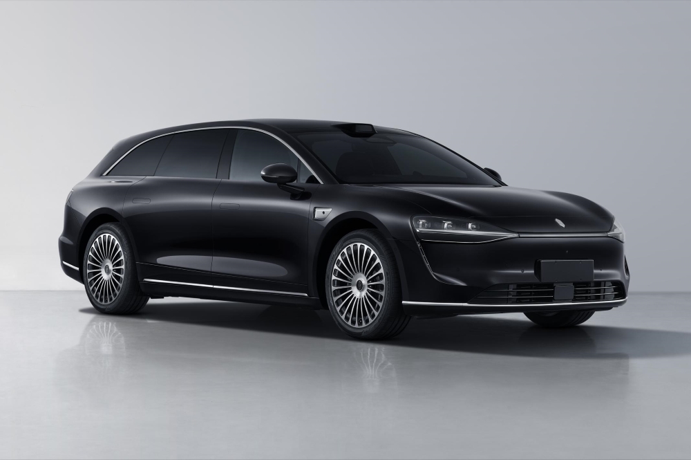 华为系连上三款车，特斯拉两大车型更新！7月工信部车展重磅新车解读