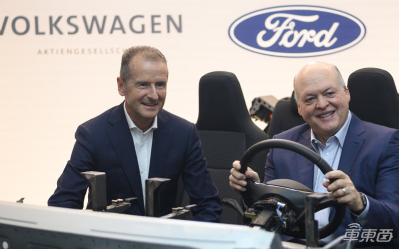 全球车企哄抢科技公司！自动驾驶进入群架时代