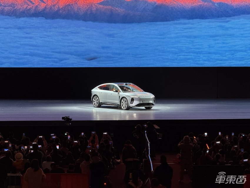 上到81.8万下到14.8万,李斌一口气发了最贵和最便宜的两款车