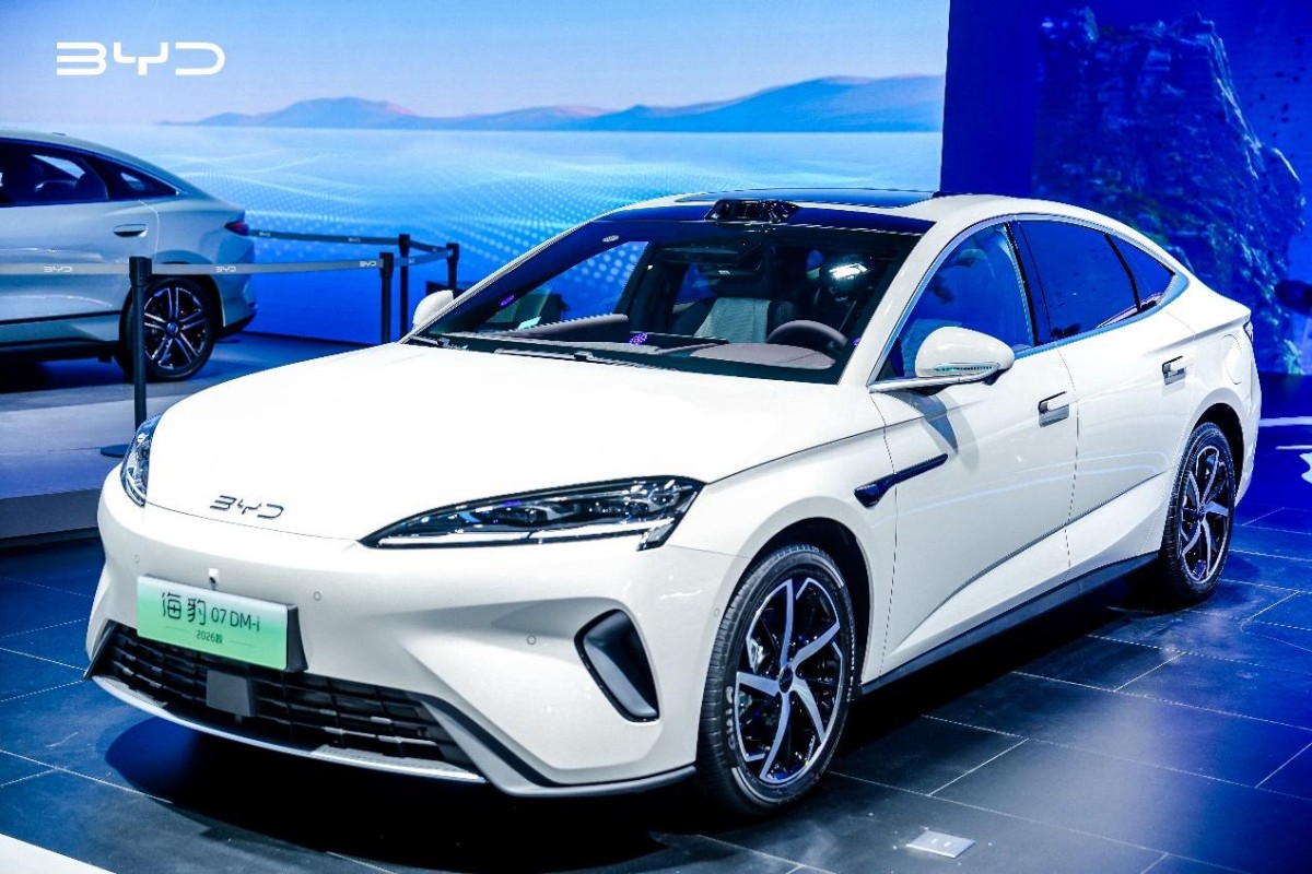 比亚迪四大品牌“包馆”成都车展：技术下沉与豪华上行并行